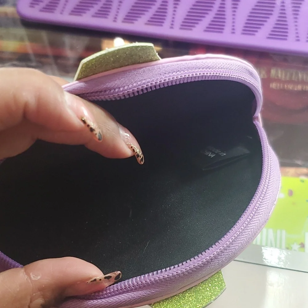 Lilac pumpkin wristlet 🎃 - Picture 3 of 3